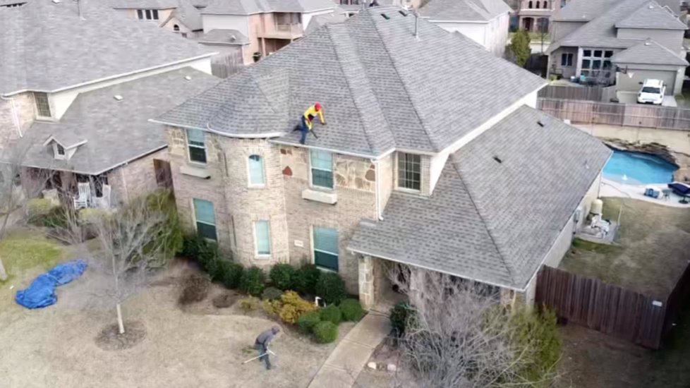 Slide of Infiniti Roofing