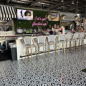THROW Social - Cocktail Bars Near Me - Washington, DC, District of Columbia THROW Social - Cocktail Bars Near Me - Washington, DC, District of Columbia