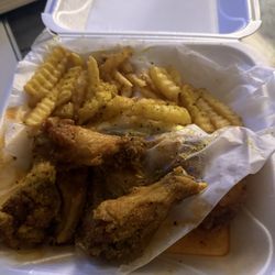 A Town Wings - 10 piece wing combo with fries.
