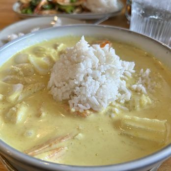 Boonsee Thai Kitchen - Norco - Yellow Chicken Curry - Thai Near Me - Norco, California Boonsee Thai Kitchen - Norco - Yellow Chicken Curry - Thai Near Me - Norco, California