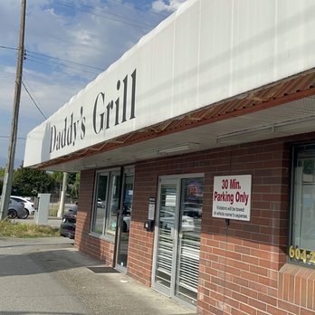 Daddy's Grill - Exterior - Halal Near Me - Richmond, British Columbia