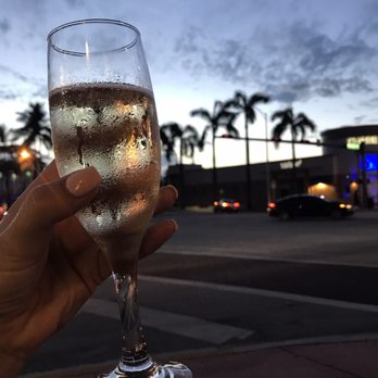 Fratelli La Bufala - Outside seating - Pizza Near Me - Miami Beach, Florida