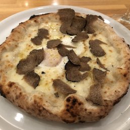 フレイズ フェイマス ピッツェリア 53 Photos 15 Reviews Pizza 六本木4丁目5 15 港区 東京都 Japan Restaurant Reviews Phone Number Yelp
