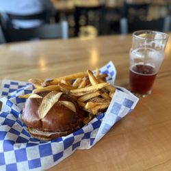 Stone Hound Brewing
