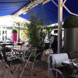 La Dolce Vita - La terrasse, couverte par temps de pluie