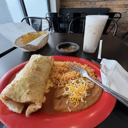 Tacos El Cuñado - Special Wednesday. The food is good! Good taste! And good people!
