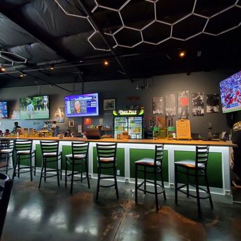 Fore Play Simulators - Bar - Mini Golf Near Me - Vacaville, California