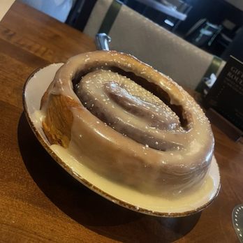 The Porch - Giant cinnamon roll - Southern Near Me - Dallas, Texas