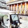 Photo of Un Tuk Tuk Dans La Ville