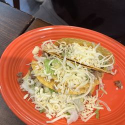 Mi Hacienda - Beef hard tacos
