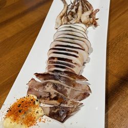Izakaya An - Whole grilled squid