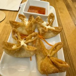Grub Thai - Crab Rangoon