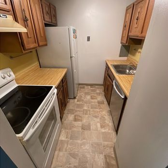 Bright Busters - Home Cleaning Near Me - Boston, Massachusetts Bright Busters - Home Cleaning Near Me - Boston, Massachusetts
