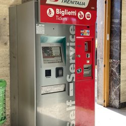 Stazione di Ferrara - Ticket machine