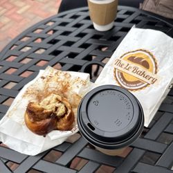 The Le Bakery - 2x cappuccino & a cinnamon brioche - yummy!