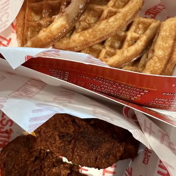 The Red Chickz - Chicken Shop Near Me - Woodland, California The Red Chickz - Chicken Shop Near Me - Woodland, California