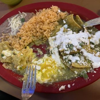 LA VECINDAD - Chilaquiles verdes - Tacos Near Me - Las Vegas, Nevada
