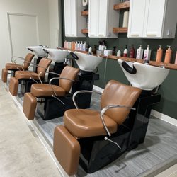 Lewis & Co. Salon - The pretty washing station!