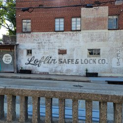 Loflin Yard - Exterior