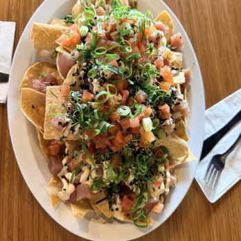 Hawaiian Style Cafe - Ahi Poke Nachos - Hawaiian Near Me - Hilo, Hawaii