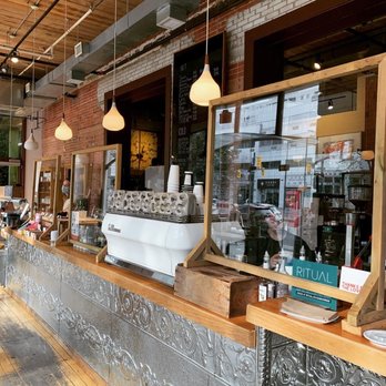 Dark Horse Espresso Bar - Coffee & Tea Near Me - Toronto, Ontario
