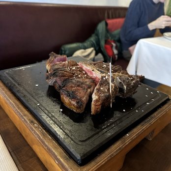 Trattoria dall'Oste - 1 kilo steak - Trattorie Near Me - Florence, FI Trattoria dall'Oste - 1 kilo steak - Trattorie Near Me - Florence, FI