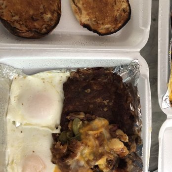 The Farmer's Kitchen - Homemade corned beef hash, over-easy eggs, English muffin and home fries w/ cheese/peppers/onions - American Near Me - Farmington, New Hampshire