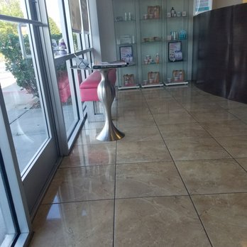 Nature's Wax & Spa - Waiting area - Hair Removal Near Me - Kissimmee, Florida Nature's Wax & Spa - Waiting area - Hair Removal Near Me - Kissimmee, Florida