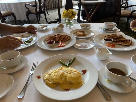 The Green Park Hotel by null