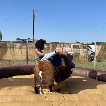 Texas Pumpkin Fest - Pumpkin Patches Near Me - Leander, Texas