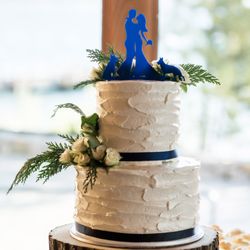 Peaks & Cakes - Our wedding cake that was so AMAZING
