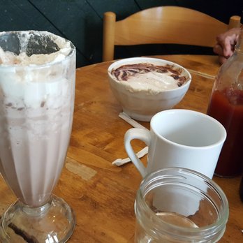 Howard Station Cafe - Kids' obsessing on milkshake and hot cocoa - Juice Bars & Smoothies Near Me - Occidental, California