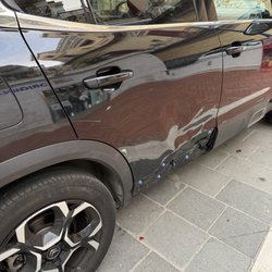 Hertz - Rear passenger side door