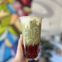Rooster Tea - Costa Mesa - Strawberry Matcha Milk Tea 24oz
