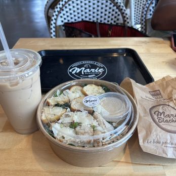 Marie Blachère - Great Neck - Large Iced Chai with Oatmilk and Caesar Salad with Chicken - Bakeries Near Me - Great Neck, New York Marie Blachère - Great Neck - Large Iced Chai with Oatmilk and Caesar Salad with Chicken - Bakeries Near Me - Great Neck, New York