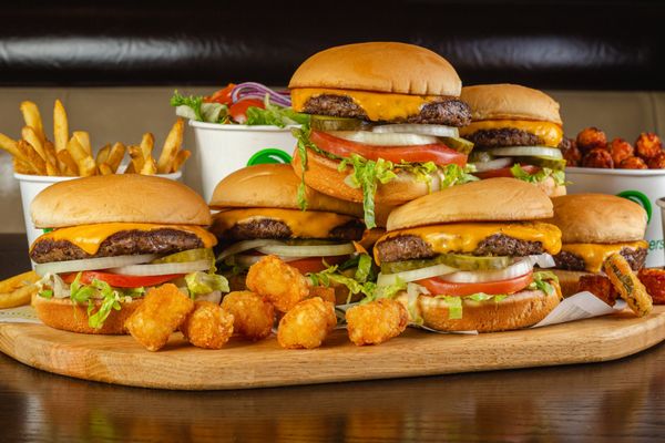 Wahlburgers by null
