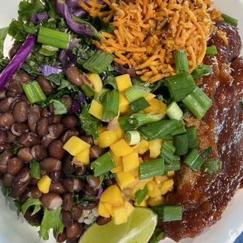 Modern Market - Blackened chicken mango bowl - Breakfast & Brunch Near Me - Denver, Colorado Modern Market - Blackened chicken mango bowl - Breakfast & Brunch Near Me - Denver, Colorado