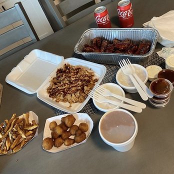 Big T BBQ - Everything and more... baked beans and coleslaw - Burgers Near Me - Centralia, Washington Big T BBQ - Everything and more... baked beans and coleslaw - Burgers Near Me - Centralia, Washington