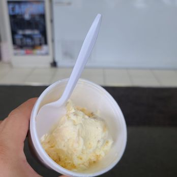 Ken's Ice Cream Parlor - Double cup with two scoops of banana nut and two scoops of pecan praline! Awesome taste, great price, and friendly staff. - Ice Cream & Frozen Yogurt Near Me - Carson, California