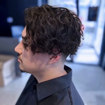 Volar Salon - Perm and cut by Al - Hair Salons Near Me - Chicago, Illinois Volar Salon - Perm and cut by Al - Hair Salons Near Me - Chicago, Illinois