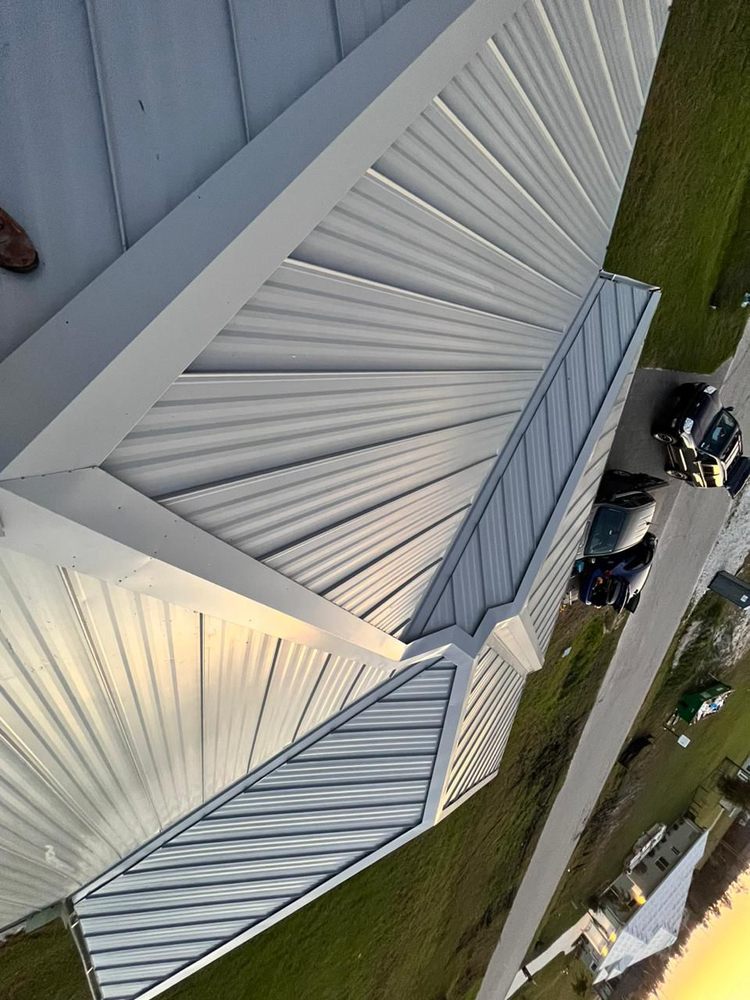 Slide of Fuentes Construction Svs