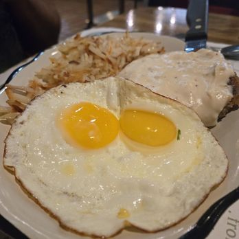Pea Soup Andersen's Restaurant - Chicken Fried Steak with eggs - American Near Me - Santa Nella, California