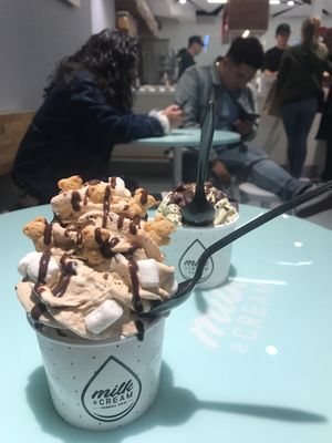 Milk & Cream Cereal Bar by null