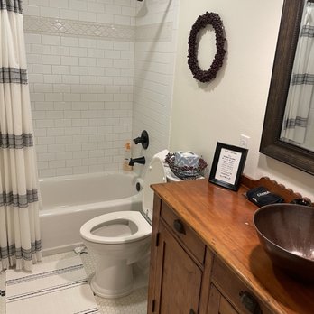 Snowgoose Pond B&B - Private bathroom - Bed & Breakfast Near Me - Palmer, Alaska Snowgoose Pond B&B - Private bathroom - Bed & Breakfast Near Me - Palmer, Alaska