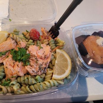 Kaiser Permanente - Oakland - 3600 Broadway has a great cafetería! Lots of quick & healthy choices. - Medical Centers Near Me - Oakland, California