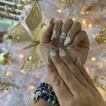 Lush Nail Bar - Holiday nails - Nail Salons Near Me - Gilbert, Arizona Lush Nail Bar - Holiday nails - Nail Salons Near Me - Gilbert, Arizona