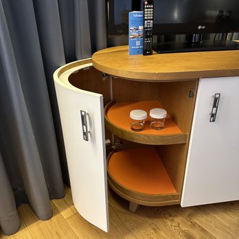 Hilton Rotterdam - King Junior Suite - Hotels Near Me - Rotterdam, ZH