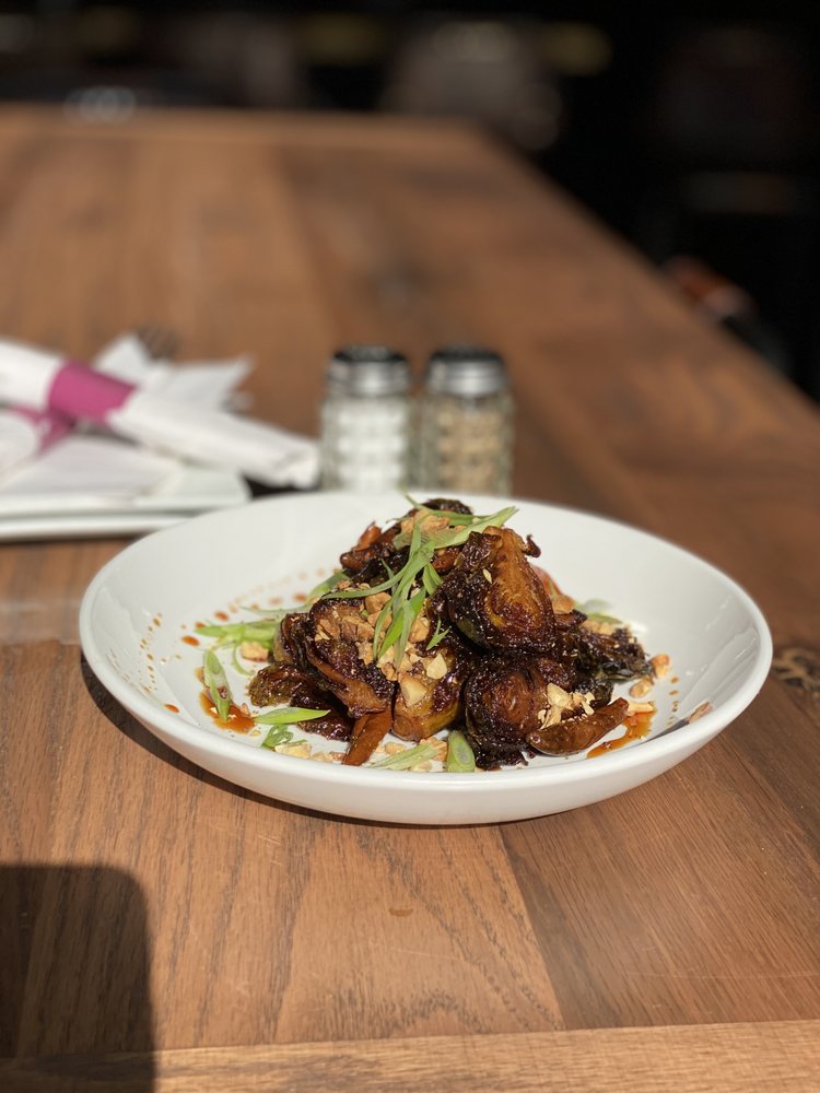 PILLBOX TAVERN Updated June 2024 152 Photos & 81 Reviews 400