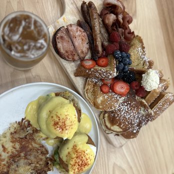 The Breeze Cafe - Breakfast & Brunch Near Me - Newark, California The Breeze Cafe - Breakfast & Brunch Near Me - Newark, California