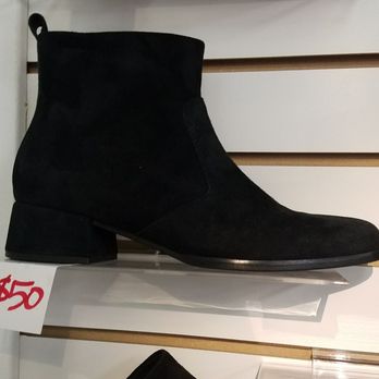 Cute & Comfy Shoes - Shoe Stores Near Me - Nashville, Tennessee